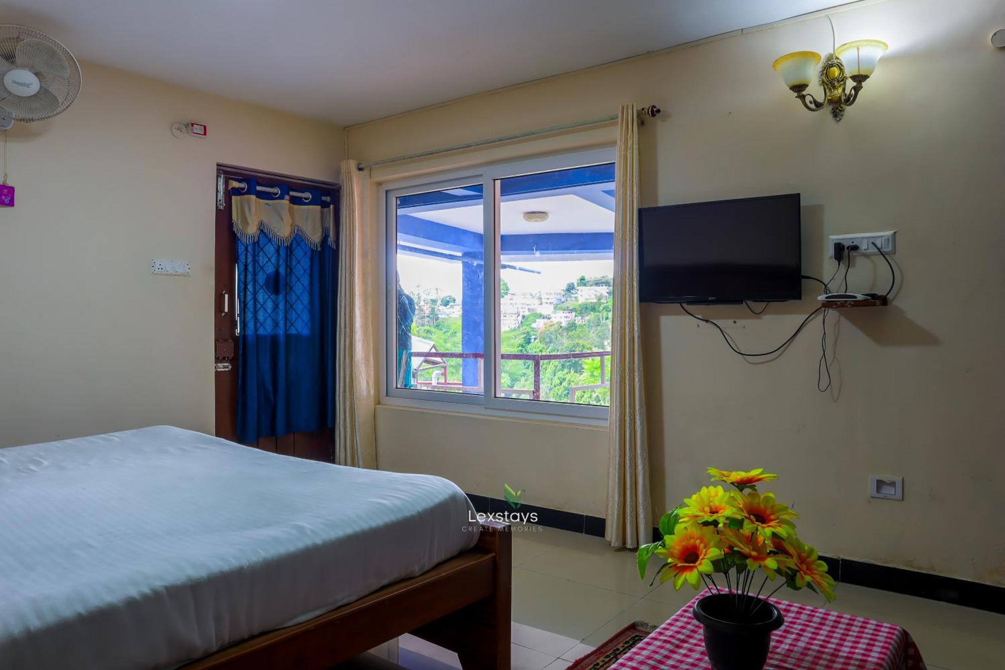 Vijaya Deepa Guest House By Lexstays กูนูร์ ภายนอก รูปภาพ